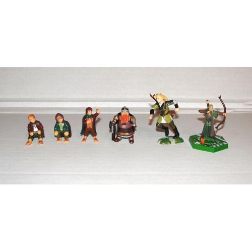 Seigneur Des Anneaux Lot De Figurines Kinder  Sabertooth