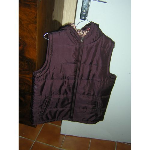 Gilet Double Manche Courtes George Me M Exterieur 65% Nylon 35% Polyester Interieur 45% Rayon 25% Acrylique 25% Angora 4% Autres Fibres.