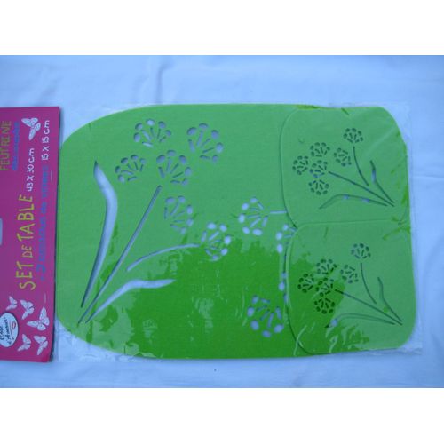 Set De Table En Feutrine Decoupee