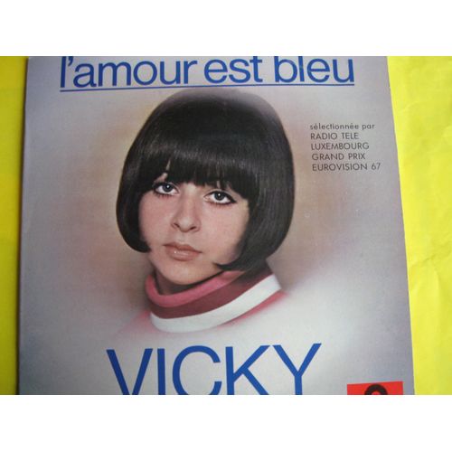 L'amour Est Bleu