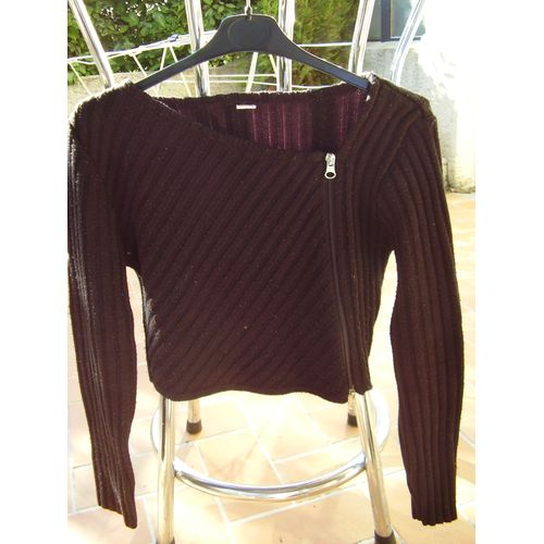 Pull Noir Fermeture Sur Le Coté 12a