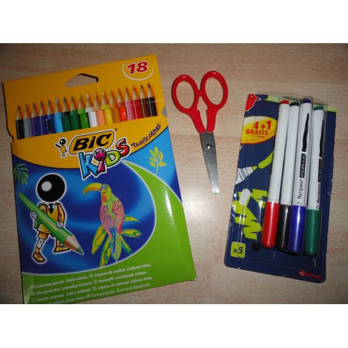 Lot Comprenant : 1 Pochette De 18 Crayons De Couleur Bic + 1 Ciseau Enfant Rouge Auchan + 5 Marqueurs Effaçables À Sec Auchan