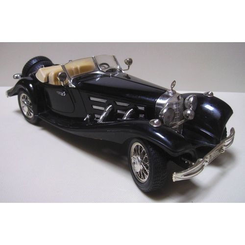 Bburago - Mercedes Benz 500 K Roadsfer 1936 Noire - Éch1/20 --Bburago