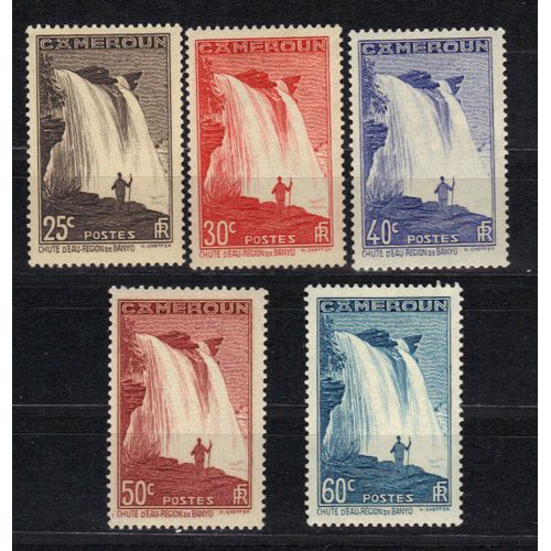 Cameroun 1939 : Chute D'eau, Dans La Région De Manto - Série De 5 Timbres Neufs *