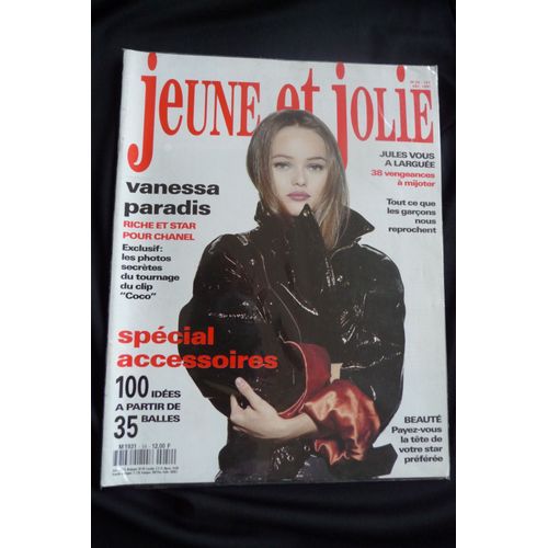 Jeune Et Jolie N° 54   /   Vanessa Paradis