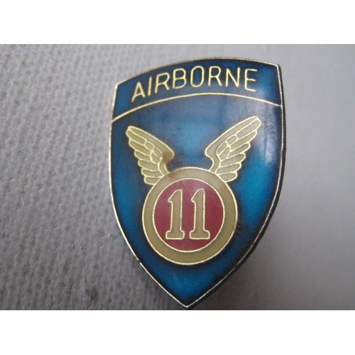 Insigne Pins Airborne 11