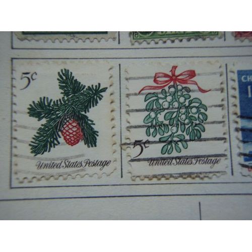 Lot De Timbres Usa: Gui Et Pomme De Pin - 5 Cents.
