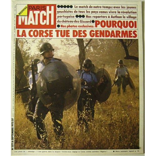 Paris Match N° 1371 : Portugal / Giscard / La Corse / Jaeckin / Chirac / Kennedy / Selassie / Hussei