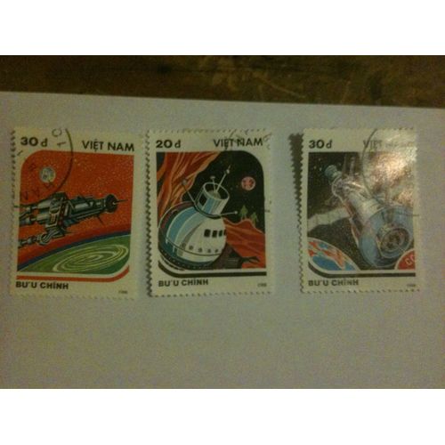 Lot De 3 Timbres Espace Vietnam 1988