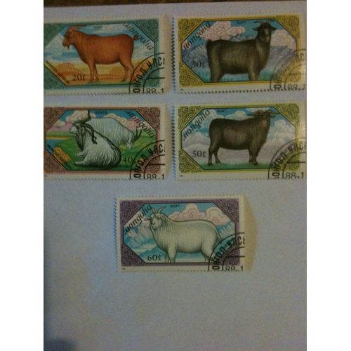 Lot De 5 Timbres Faune Chèvres Et Bouc Mongolie 1989