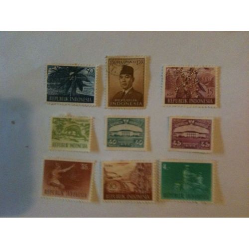 Lot De 9 Timbres Divers République D'indonésie