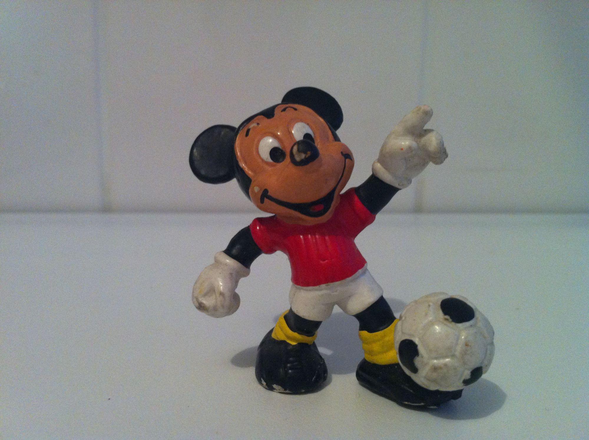 Figurine Mickey footballeur italien