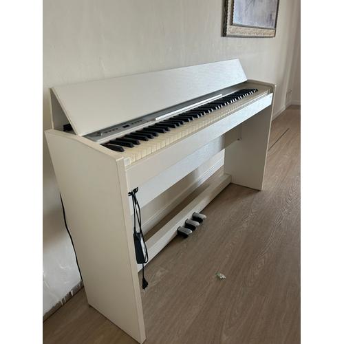 Piano Roland Digital F-120