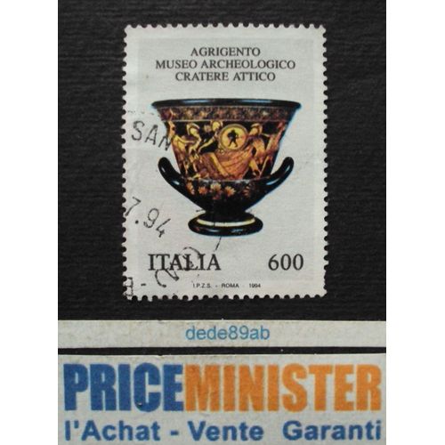Italie.. 600 Italia . Agrigento . Museo Archeologigo . Cratere Attico . Oblitéré.