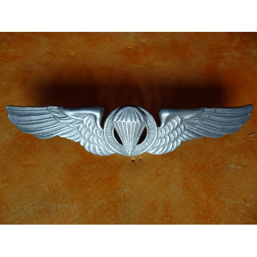 Insigne De Parachutiste