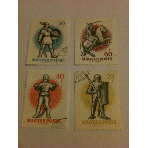 Lot De 4 Timbres Guerriers Hongrie 1959