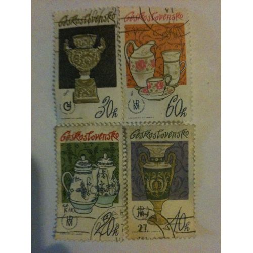 Lot De 4 Timbres Objets Décoratifs Tchécoslovaquie 1977