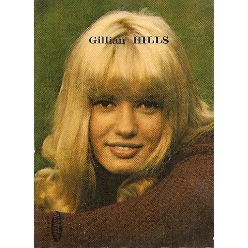 Vignette Mini Carte Postale 5x7cm Série Publistar Bords Dentelés , Offert Par L'amienoise Biscotte Reine De France , Chanteuse Francaise Gillian Hills, Sixties , Yéyé , Années 60