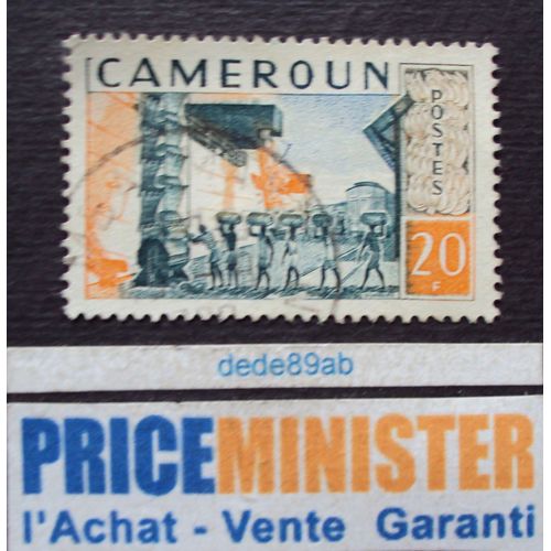 Cameroun.. 20f R F . Chargement Des Bananes . Oblitéré.