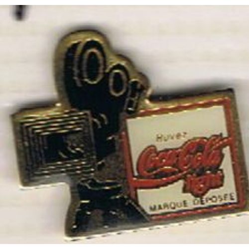 Pin's Buvez Coca Cola Light Marque Déposée - Caméra
