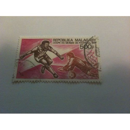 Timbre De Poste Aérienne Coupe Du Monde De Football 1974 République Malagasy