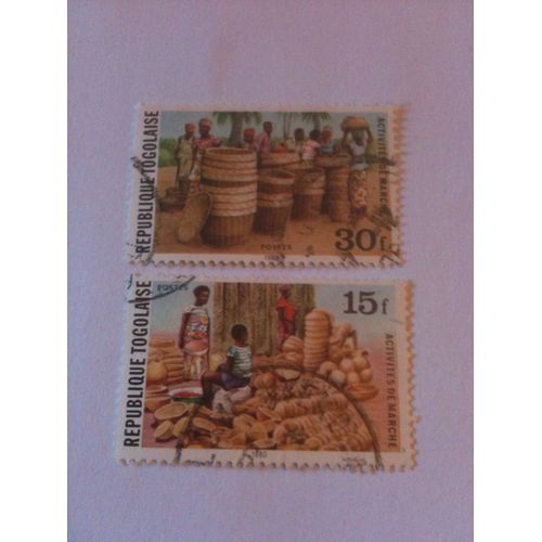 Lot De 2 Timbres Activités De Marché République Du Togo 1980