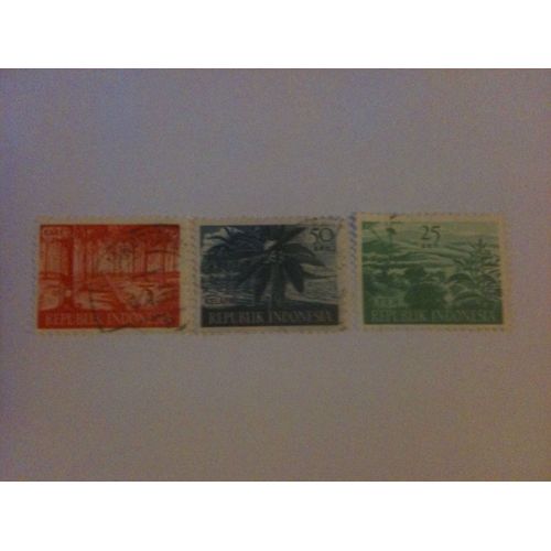 Lot De 3 Timbres Paysages Indonésie