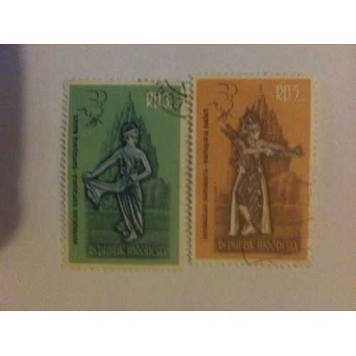 Lot De 2 Timbres Ramayana Ballet Indonésie