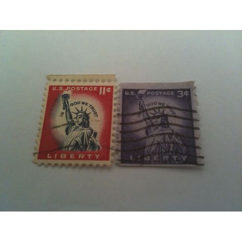 Lot De Deux Timbres Statue De La Liberté Etats-Unis