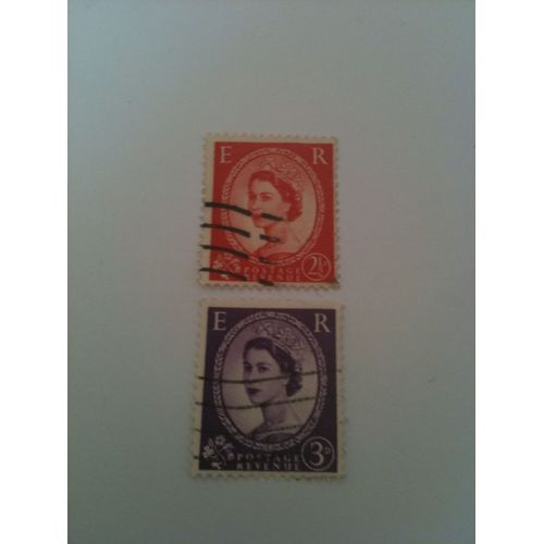 Lot De Deux Petits Timbres De La Reine Royaume-Uni