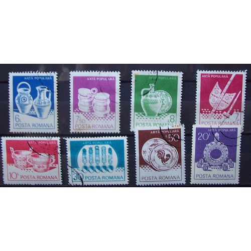 Série 8 Timbres Art Populaire Roumanie