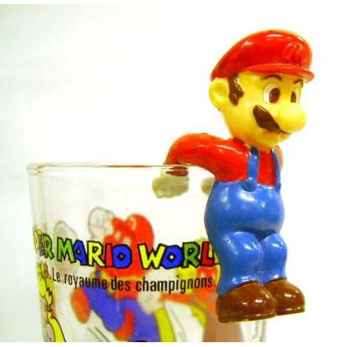 Nintendo Universe - Mario Bros. - Figurine Pvc Kellogs - Mario (Accroche Verre Par Le Dos)