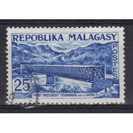 Madagascar 1962 : Pont Président Tsiranana Sur La Sofia - Timbre Oblitéré