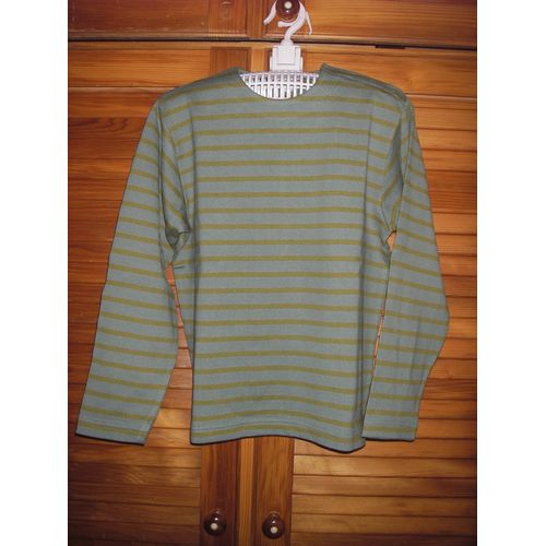 T-Shirt Manches Longues De Marque Petit Bateau ,100% Coton ,De Couleur Vert Rayé Jaune Ocre ,Taille 12 Ans .