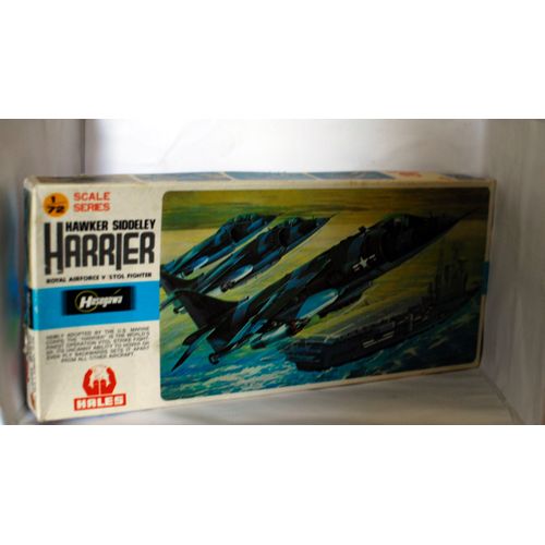 Harrier - Avion Britannique À Décollage Et Atterrissage Vertical, À Réaction - Marque Hasegawa, Au 1/72è-Heller