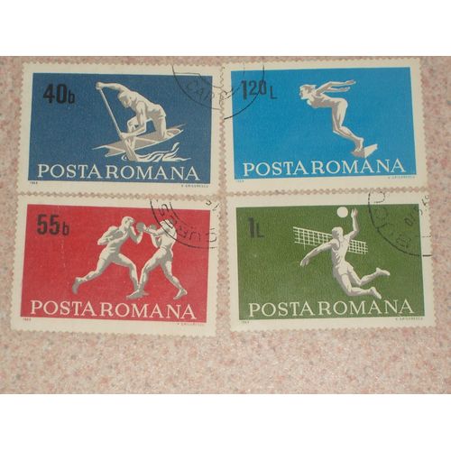 Roumanie , Lot De 4 Timbres , Thème Sport , Années 1969