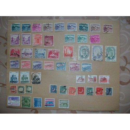 Pakistan 50 Timbres Differents J16