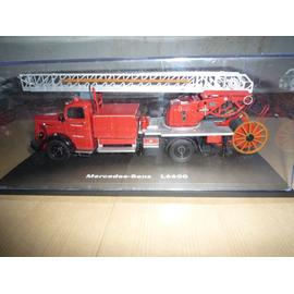 Jouet BRUDER - 02532 - Camion de pompier MERCEDES BENZ avec échelle, pompe  à eau et module son et lumière