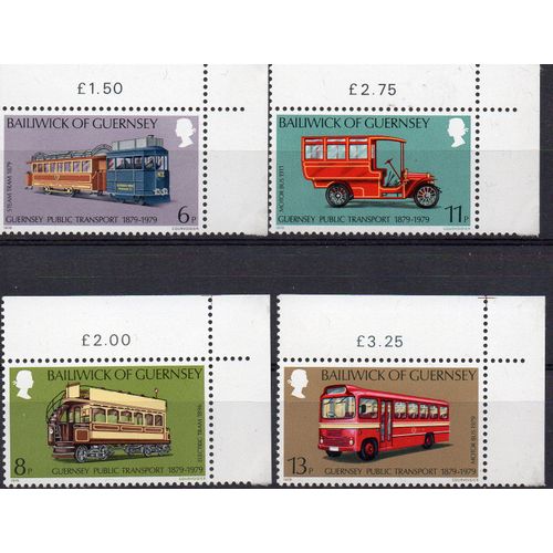 Guernesey : Lot De 4 Timbres Représentant Des Véhicules De Transport.