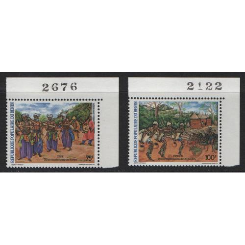 République Populaire Du Bénin, Timbres-Poste Y & T N° 616 Et 617, 1985 - Danses Traditionnelles