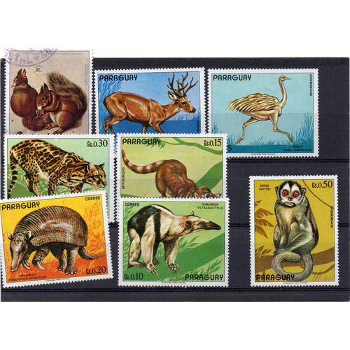 Paraguay : 8 Timbres Représentant Des Animaux.