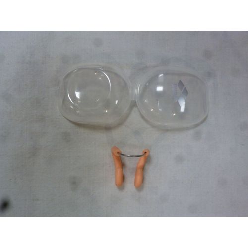 Pince Nez Arena