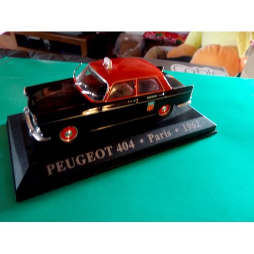 Voiture Peugeot 404 - Paris - 1962 - Collection Altaya-Altaya