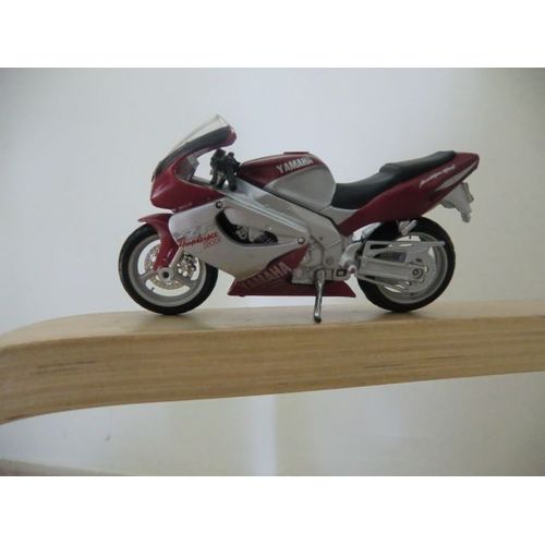 Moto Yamaha Thunderace 1000