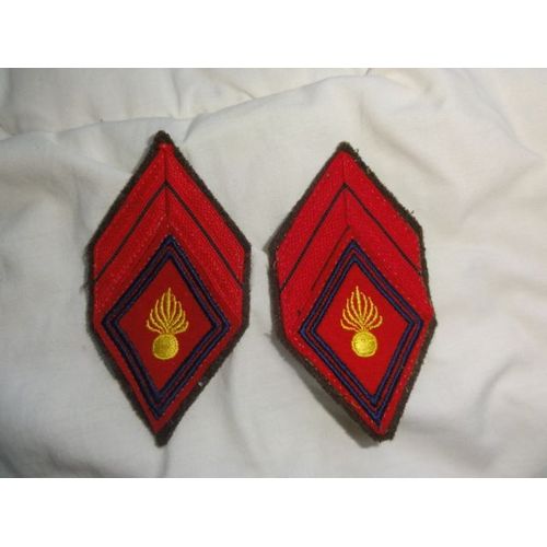 2 Écussons (Bras) Caporal Infanterie