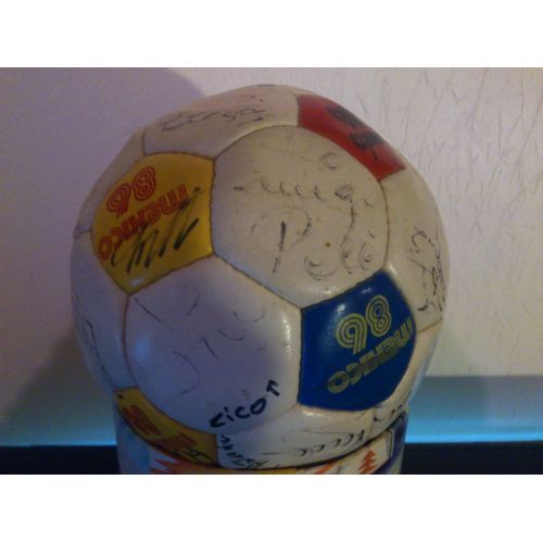 Autographe Du Roi Pelé Signé Sur Ballon De Foot
