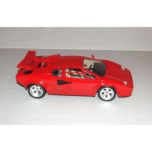 Lamborghini Countach 1988 Echel 1.18 Burago-Bburago
