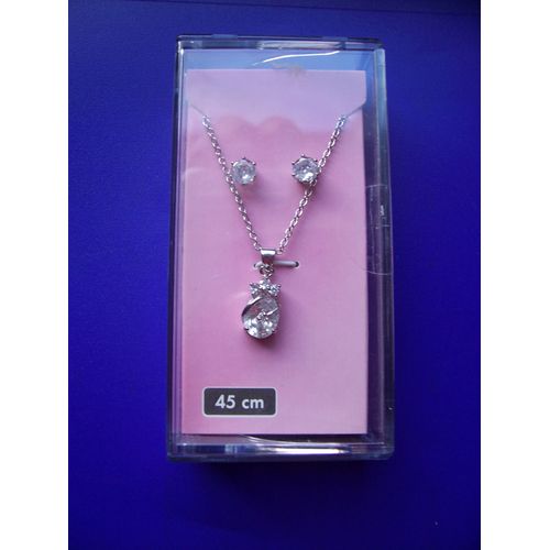 Parure Cristal  Boucles D'oreilles Et Chaine Assortie