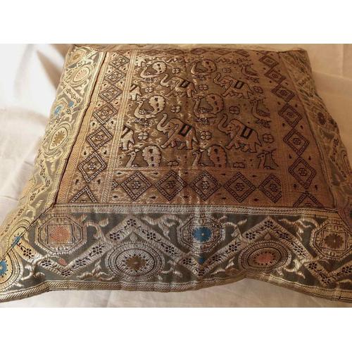 Housse De Coussin "Maharaja" En Brocart De Soie - Coussin Oriental Nord De L'inde - 41cm X 41cm