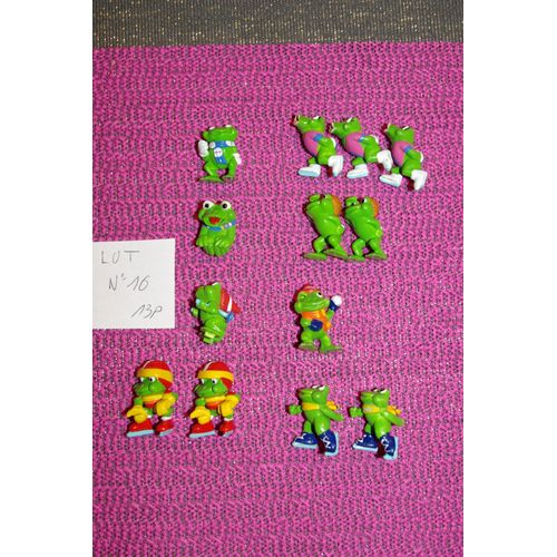 Lot N°16 Composé De 13 Figurines Kinder Grenouille .